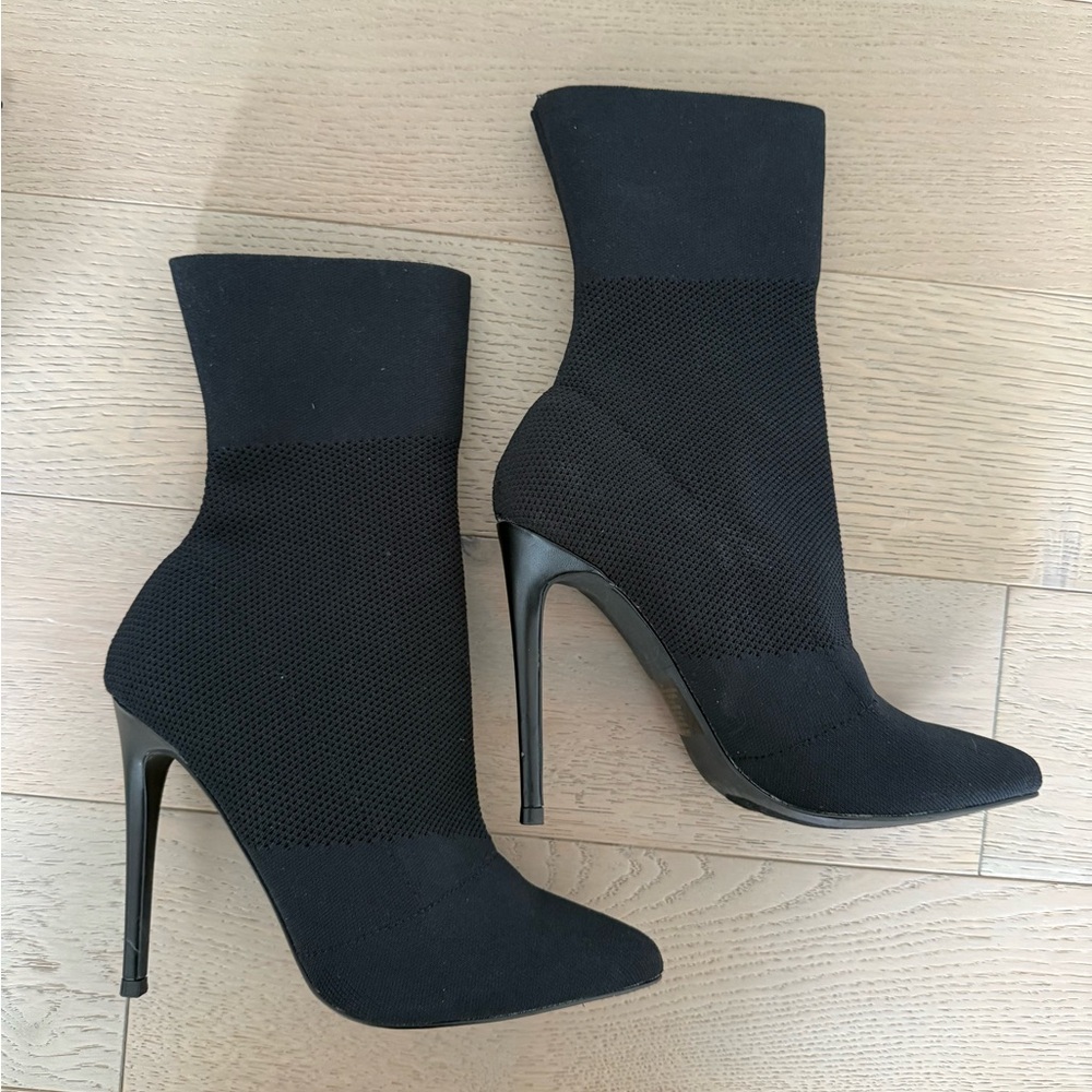 Steve Madden - Knit Heeled Boots